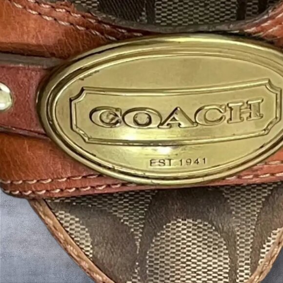 Old School Vintage Coach Size 10 Wooden Heel Strap Platforms in British Tan - Picture 13 of 14